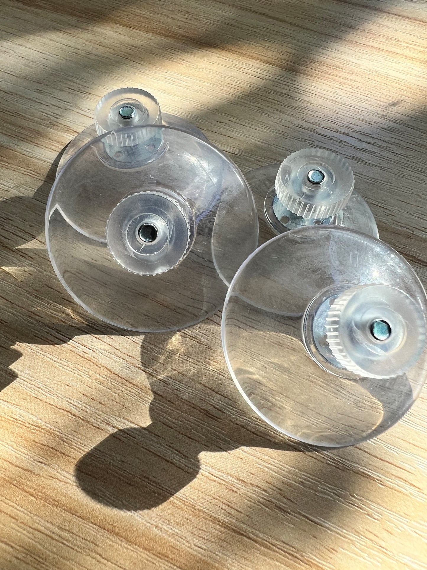 4 x Heavy Duty Suction Caps